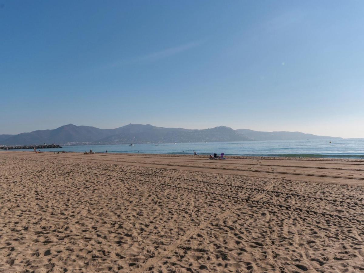 Belvilla By Oyo Comte De Empuries Apt C Empuriabrava Zewnętrze zdjęcie